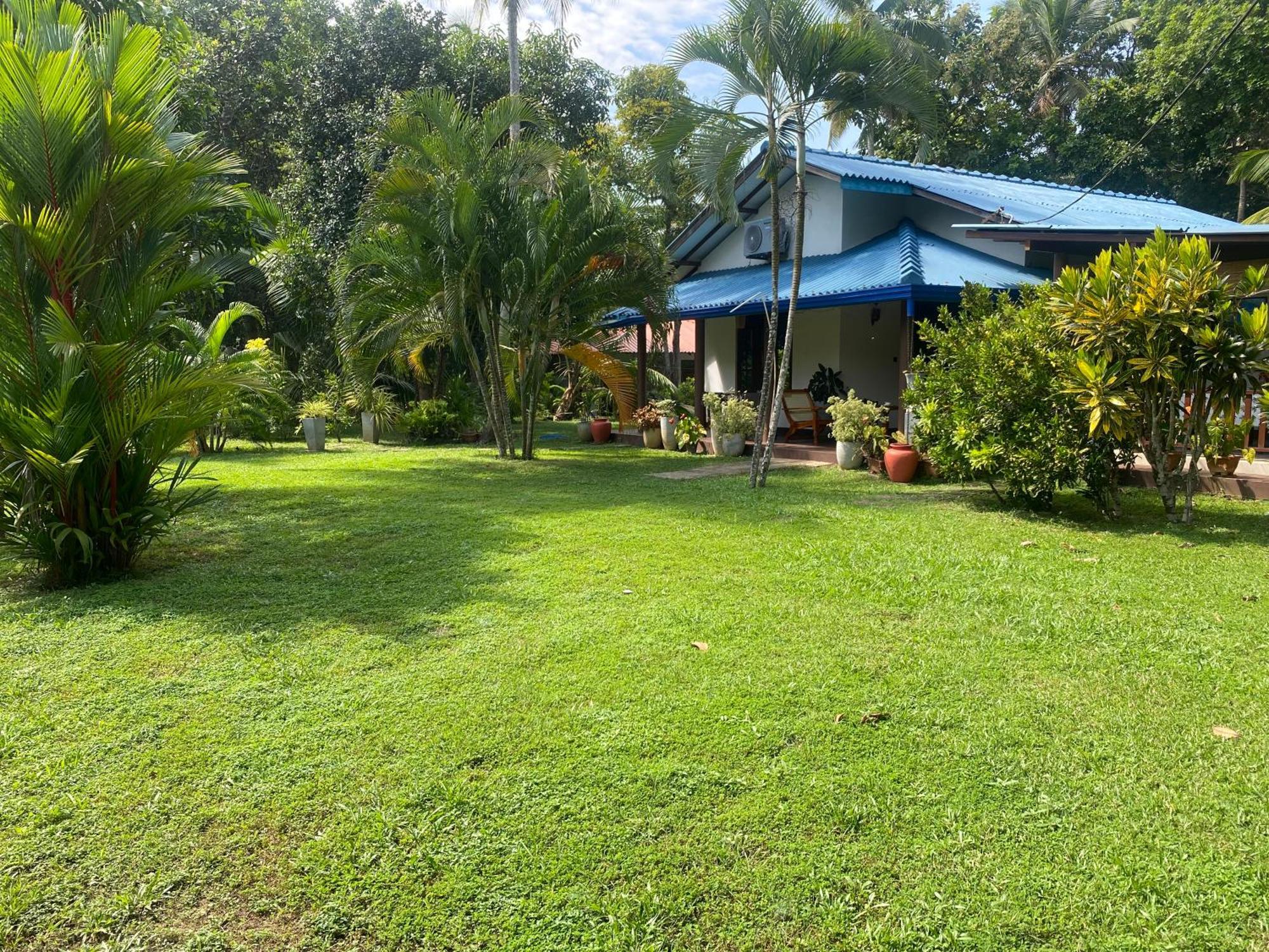 See Turtle Villa Tangalle Exterior foto